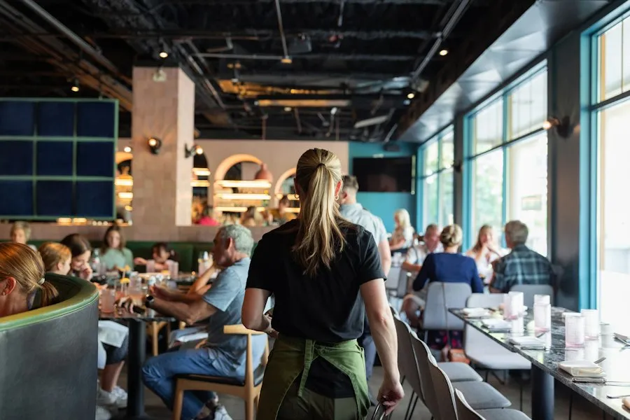 Photo restaurant etiquette guide